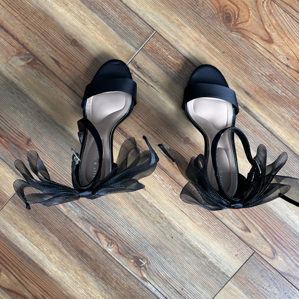 Kelly & Katie Black Bow Ankle Strap Heels – Size 8.5M – Elegant Statement - Picture 7 of 8